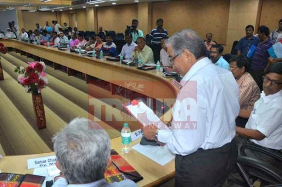 Rs. 58 lakhs of deficit budget tabled by AMC Mayor Rs. 58 lakhs of deficit budget tabled by AMC Mayor